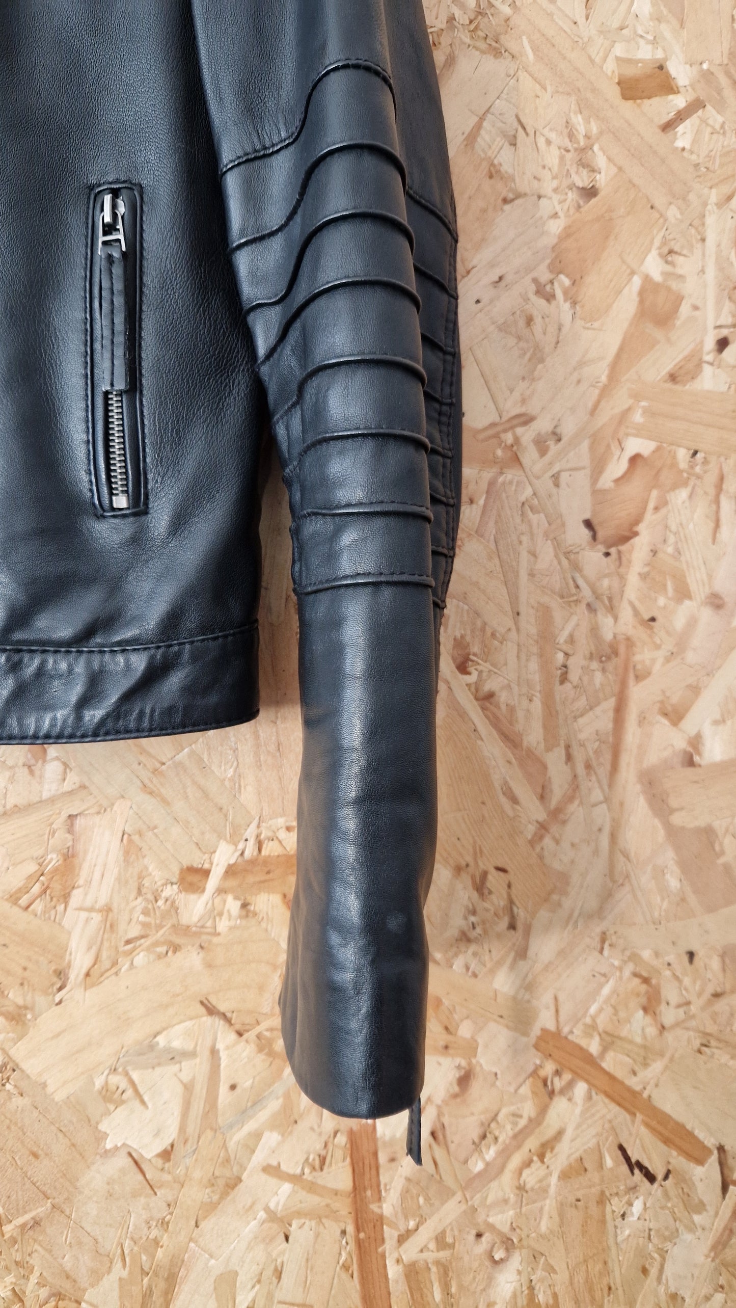 Preloved Infinity Leather Biker Style Zip Through Jacket Size 12