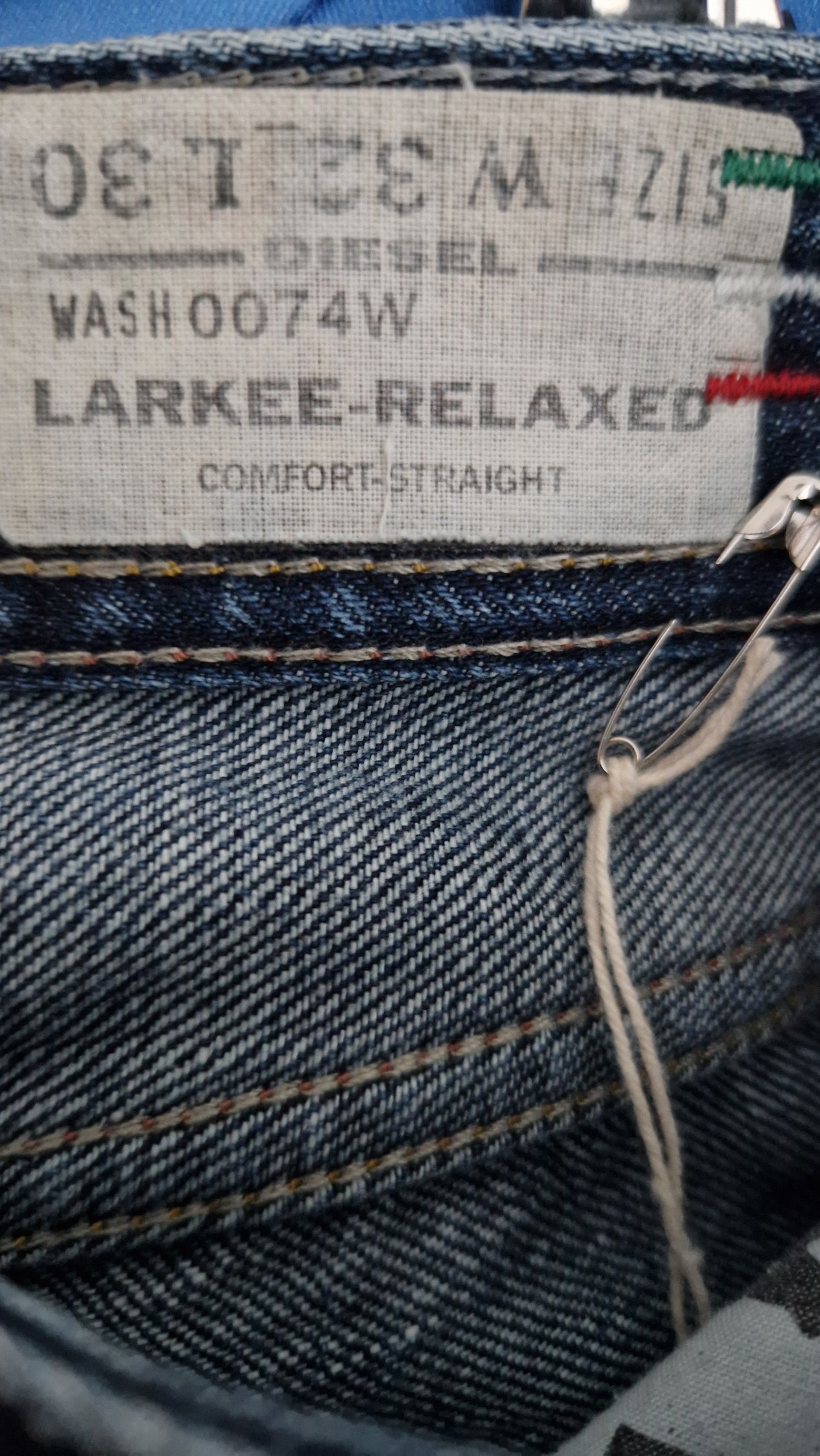 Preloved Diesel Larkee Relaxed Straight Jeans Waist 32 Leg Length 30