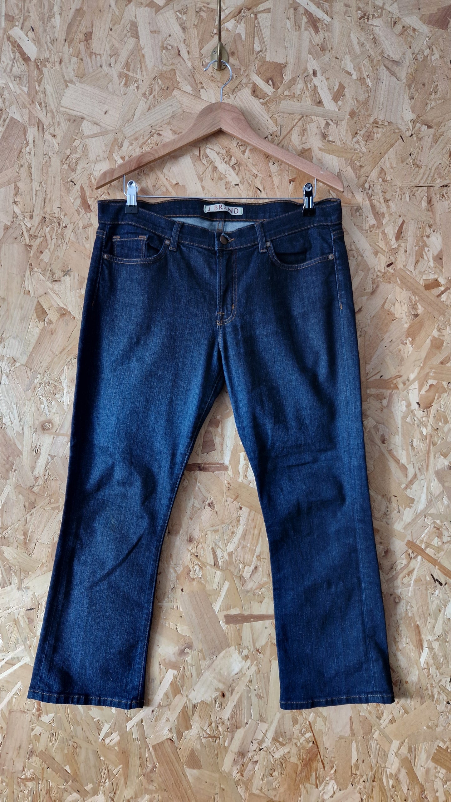 Preloved J Brand 'Gigi' Cropped Flared Indigo Jeans Waist Size 31