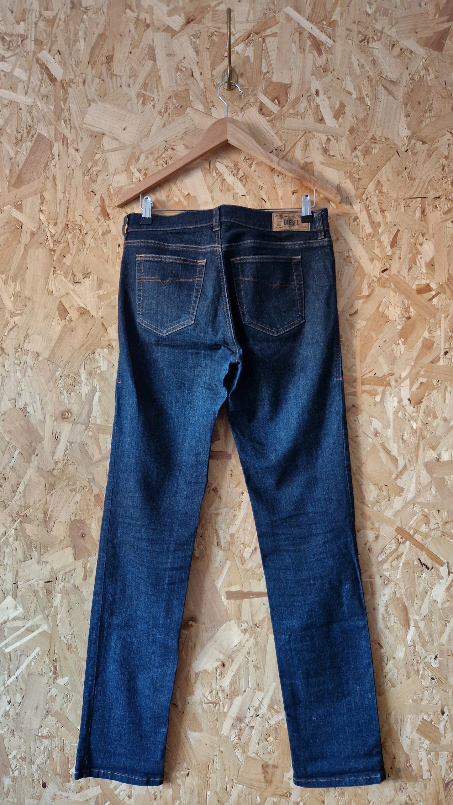 Preloved Diesel Larkee Relaxed Straight Jeans Waist 32 Leg Length 30
