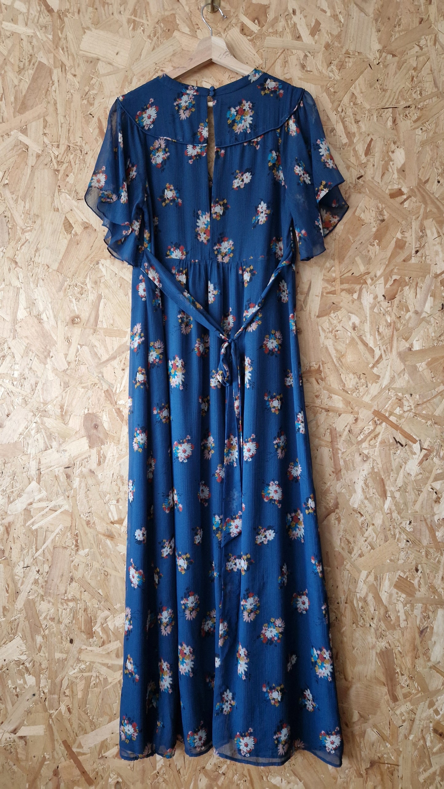 Preloved Oasis Floral Chiffon Flutter Sleeve Dress with Shirring Panel Size 12