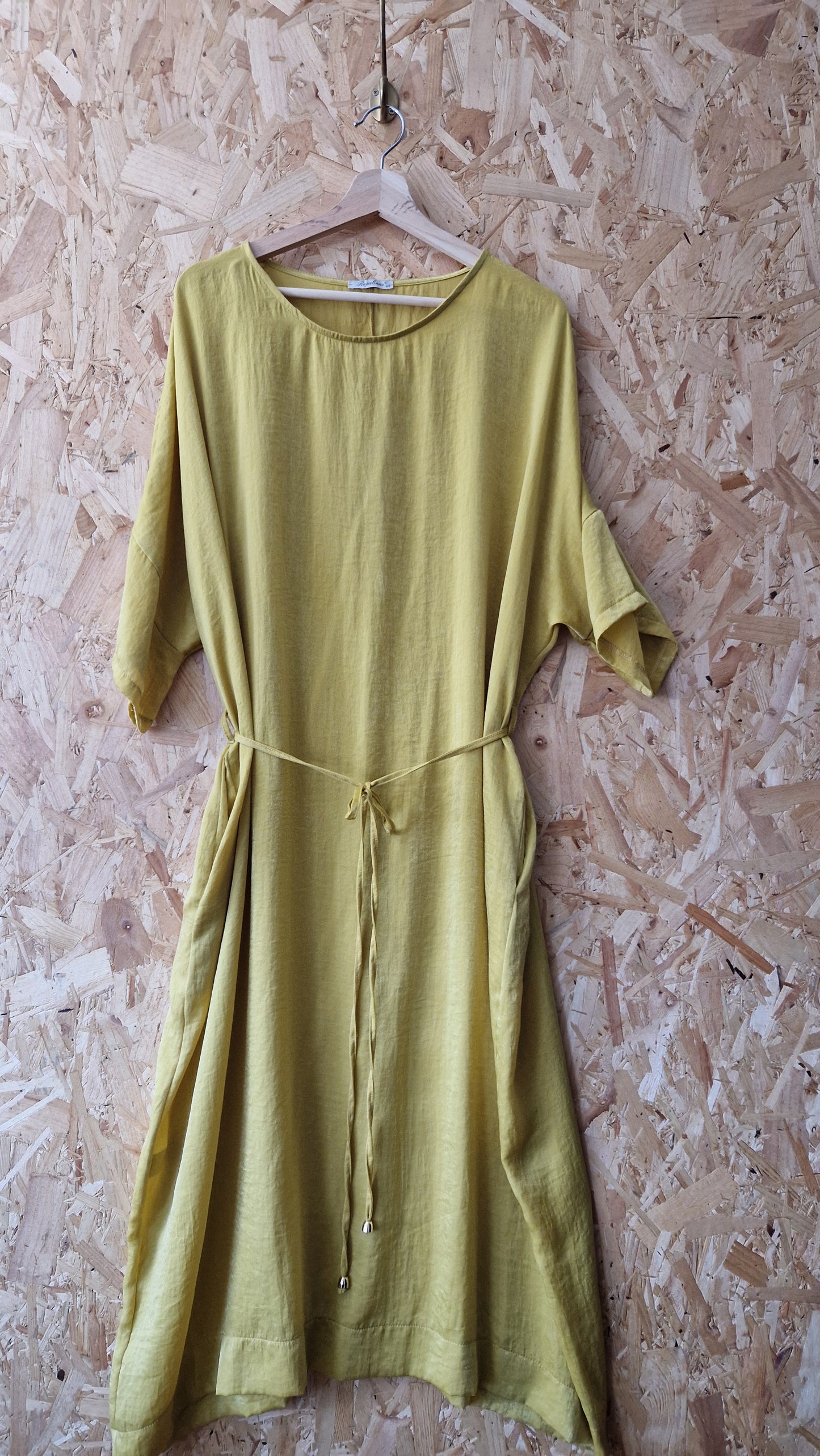 Preloved Regalias Short Sleeve Oversized Dress with Self Fabric Belt One Size
