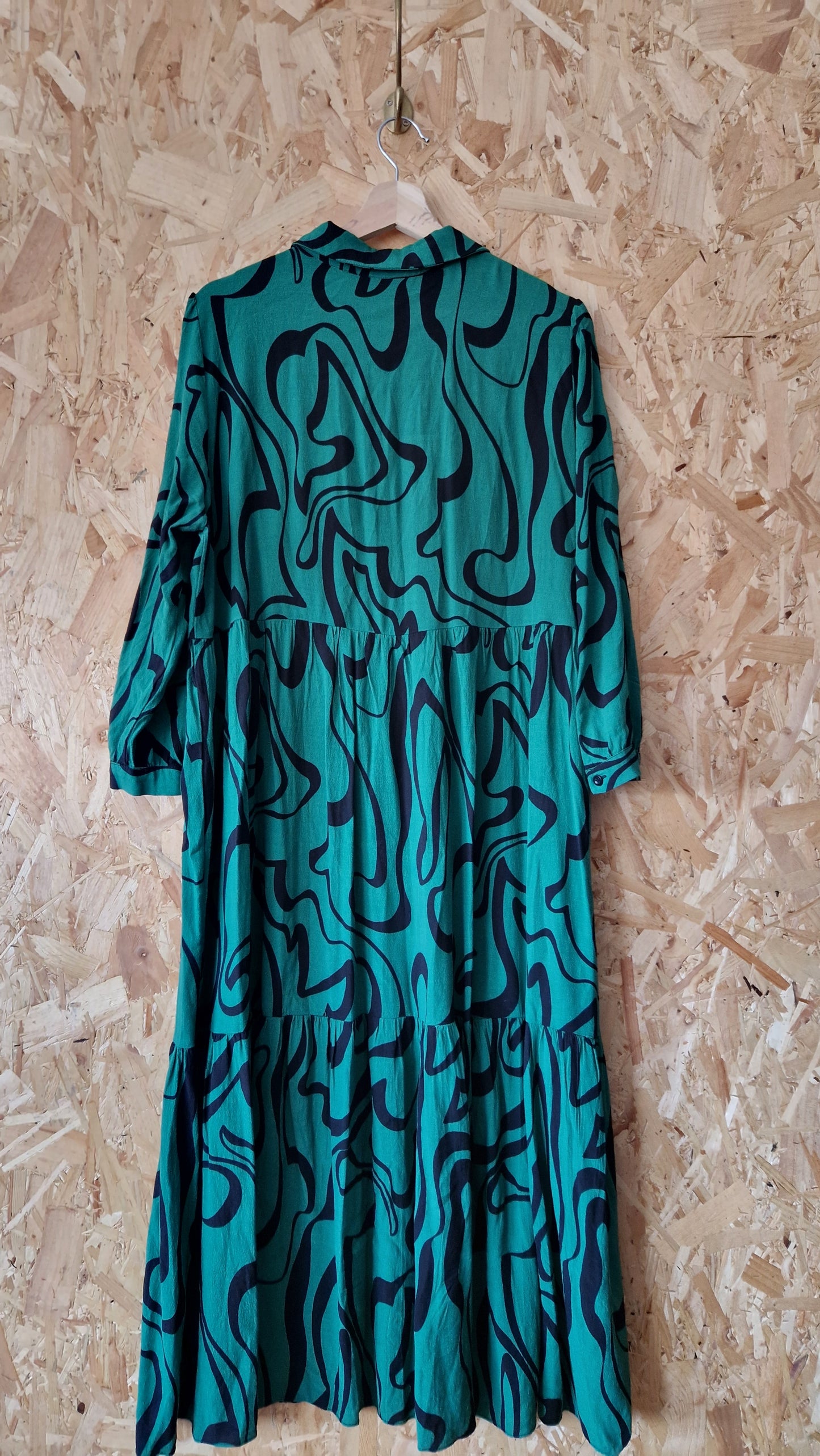 Preloved Zara Printed Three Quarter Sleeve Shirtdress with Hem Frill Size XL