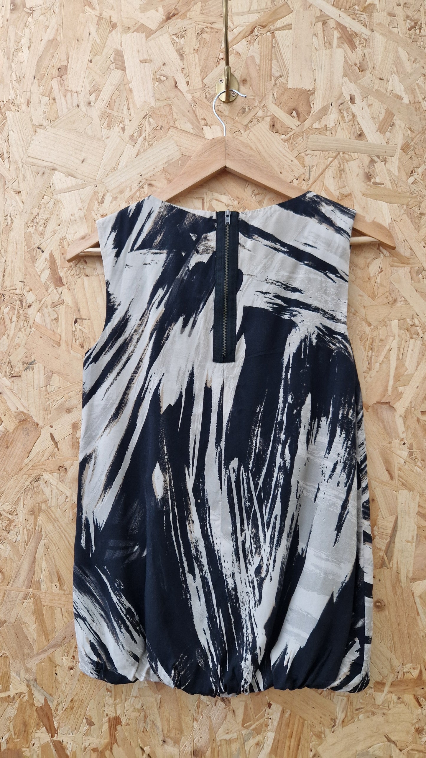 Preloved Topshop Sleeveless 'Brush Stroke' Design Top Size 8