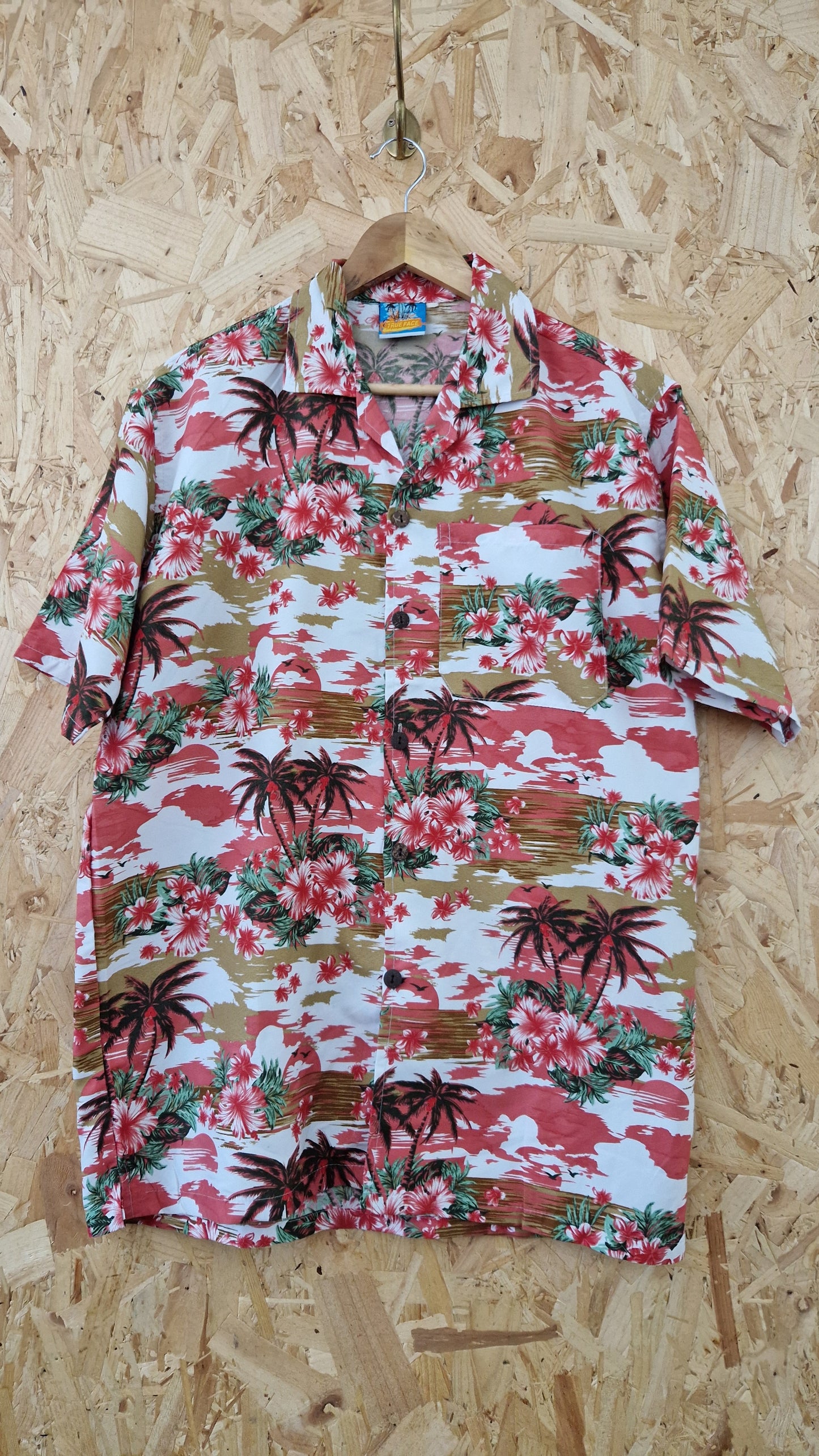 Preloved True Face Vintage Short Sleeve Hawaiian Print Shirt Size Large