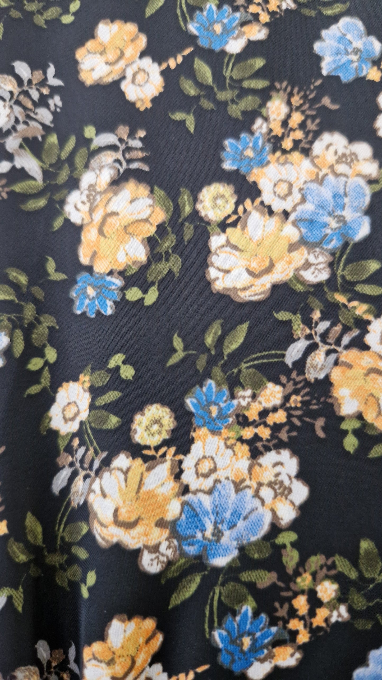 Brand New Mango Long Sleeve V Neck Empire Line Floral Satin Dress Size Medium