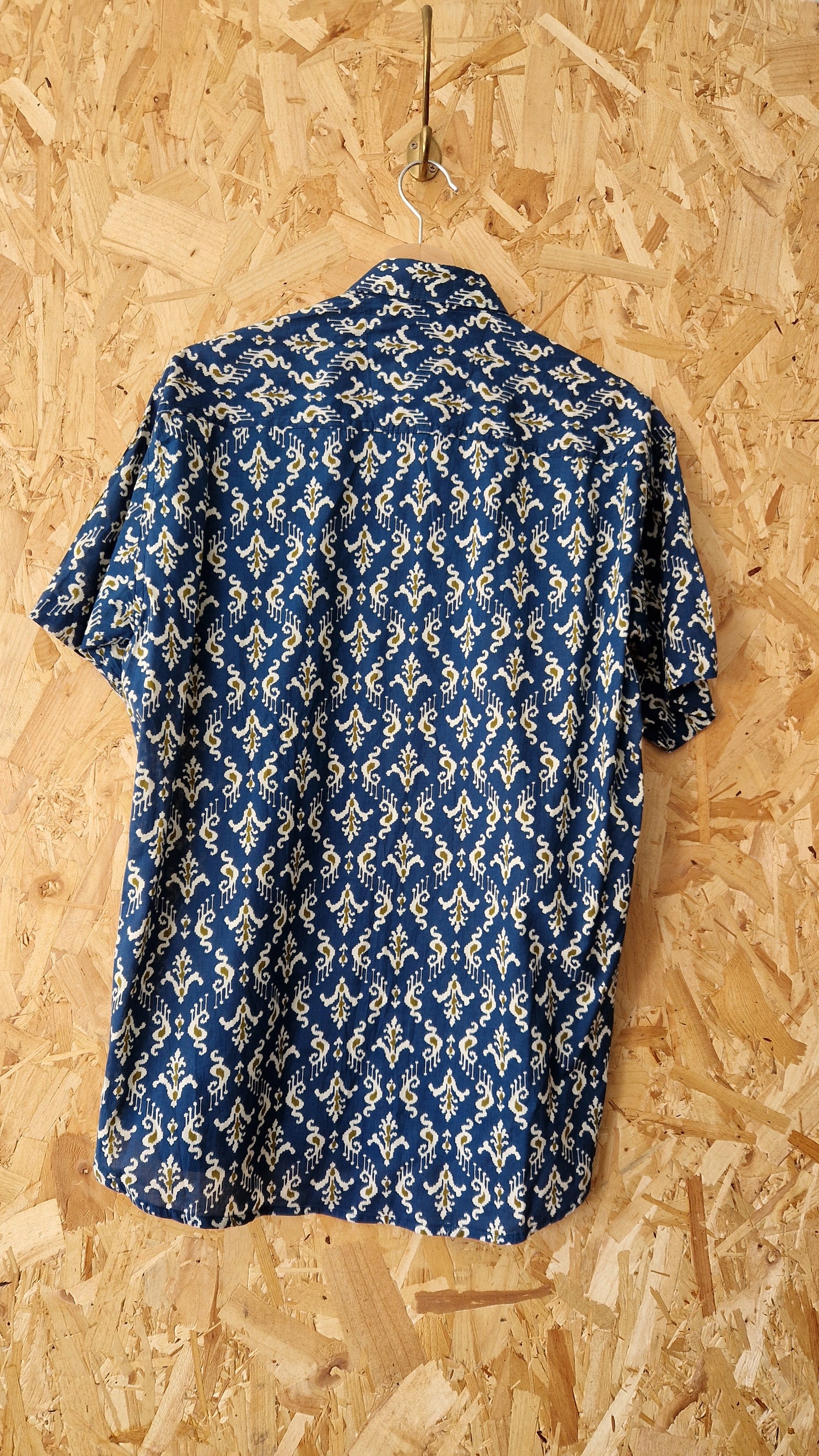 Brand New Short Sleeve Block Print Shirt Size XXLarge