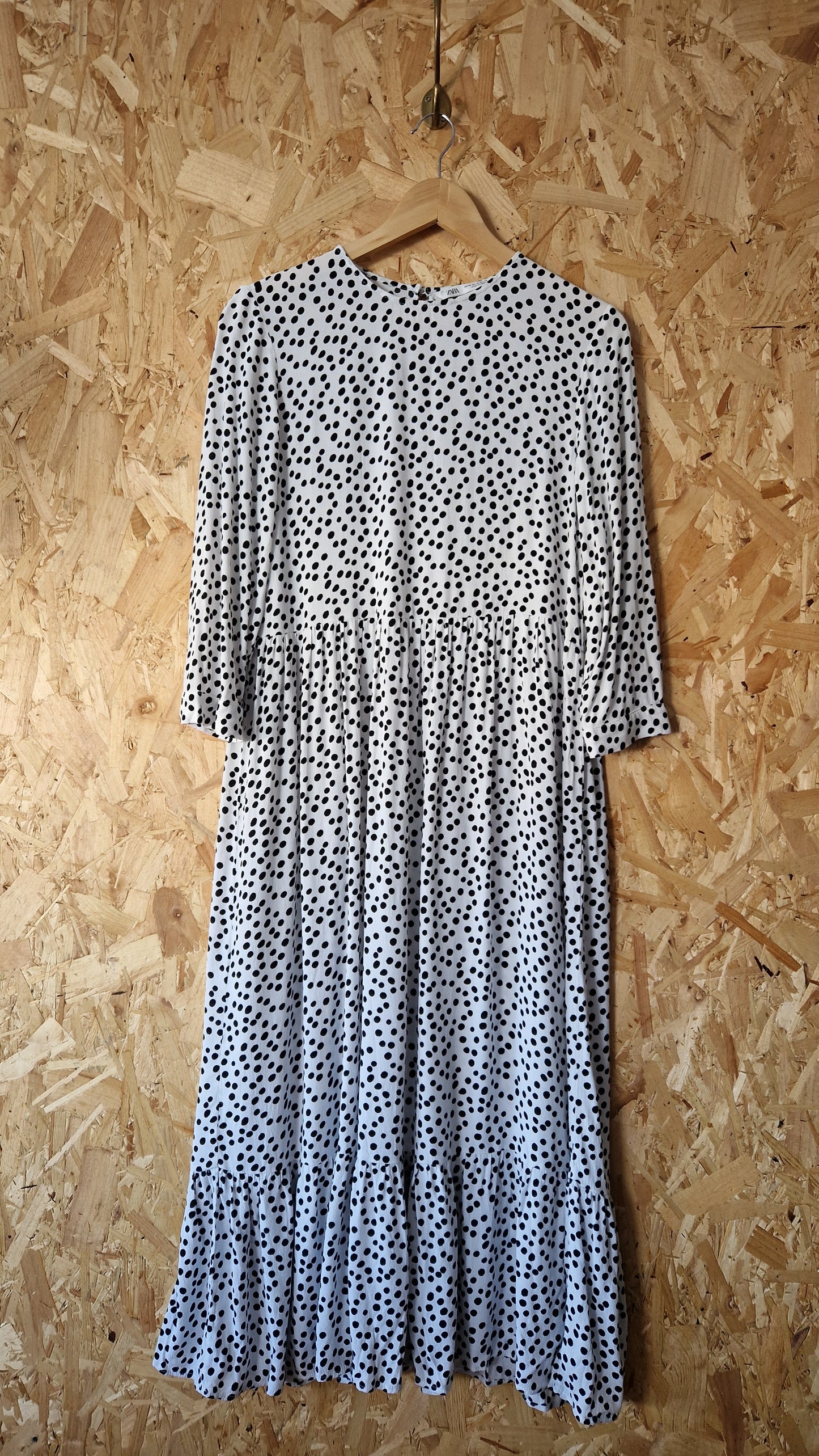 Preloved Zara 3/4 Sleeve Dress with Hem Frill Size Medium