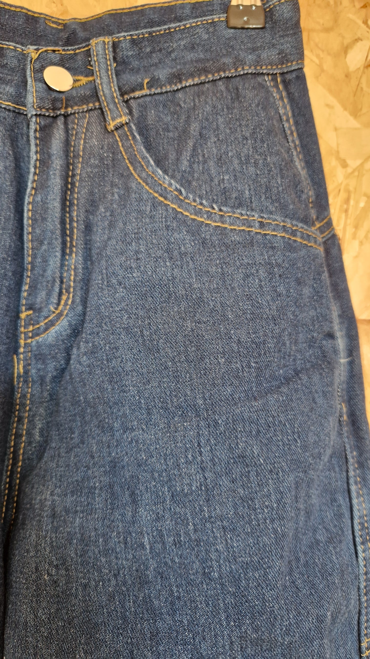 Preloved No Brand Wide Leg Jeans with Dragon Embroidery Size XSmall