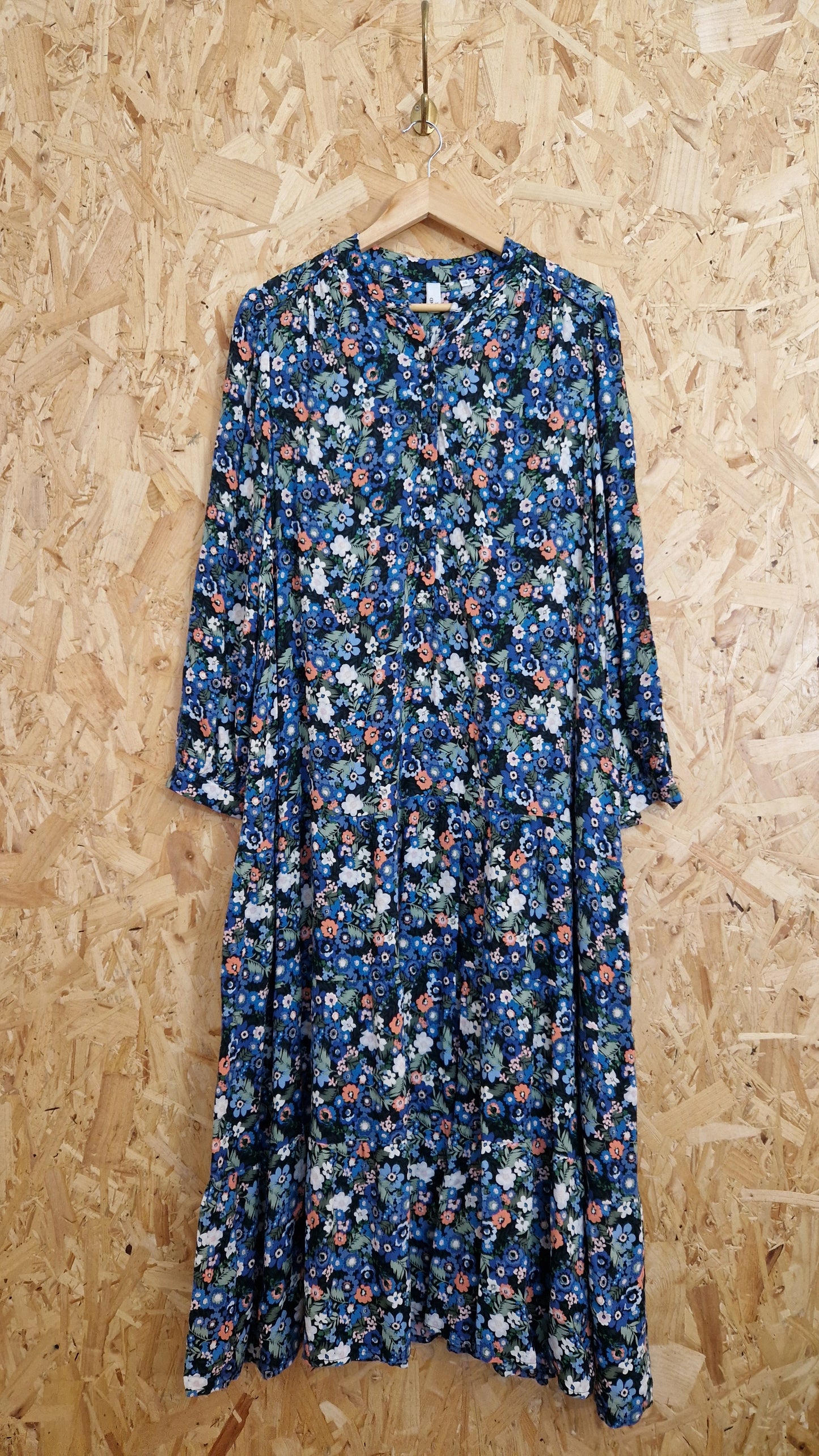 Preloved AND/ OR Collarless Printed Dress with Hem Frill Size 10