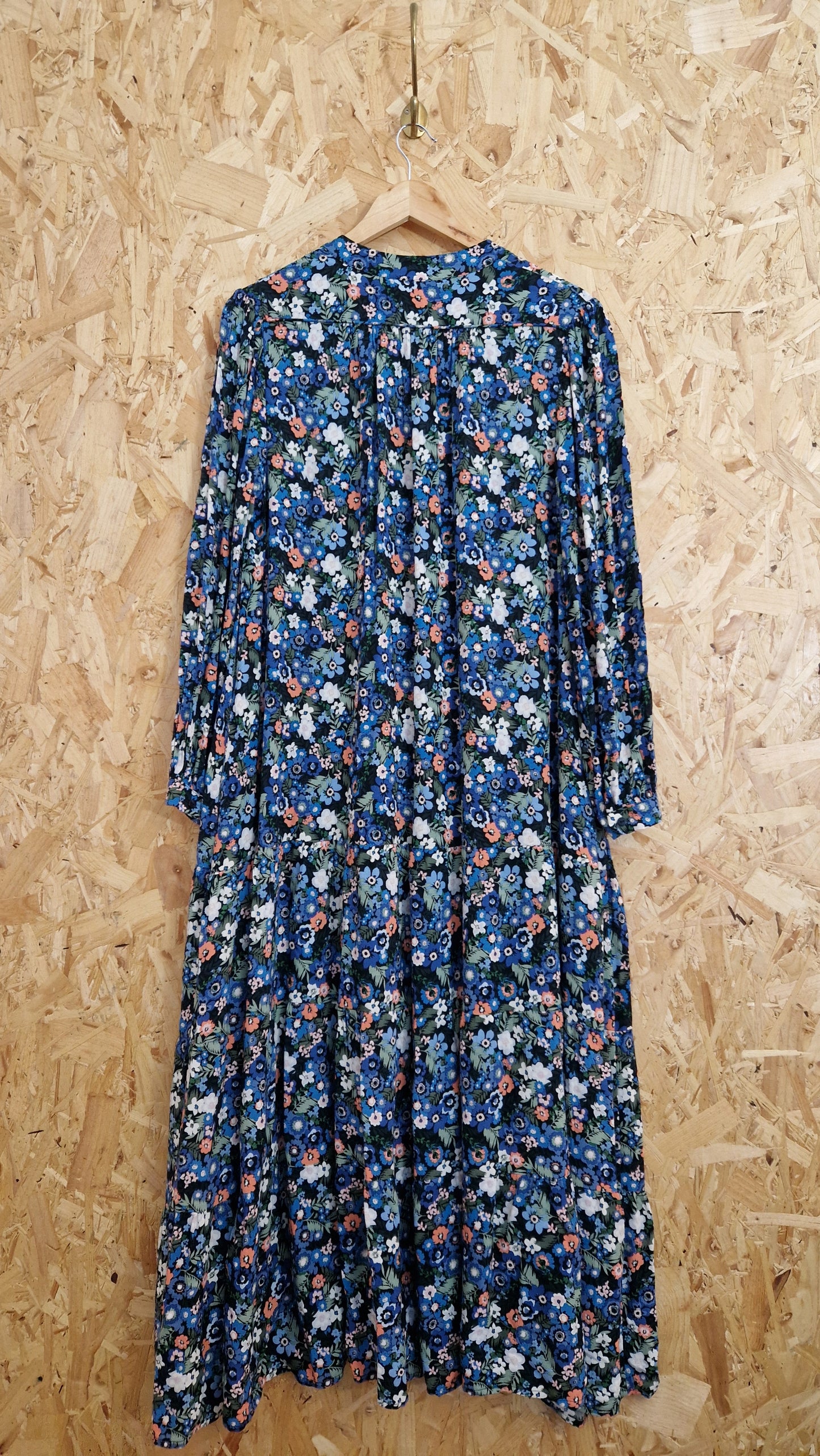 Preloved AND/ OR Collarless Printed Dress with Hem Frill Size 10