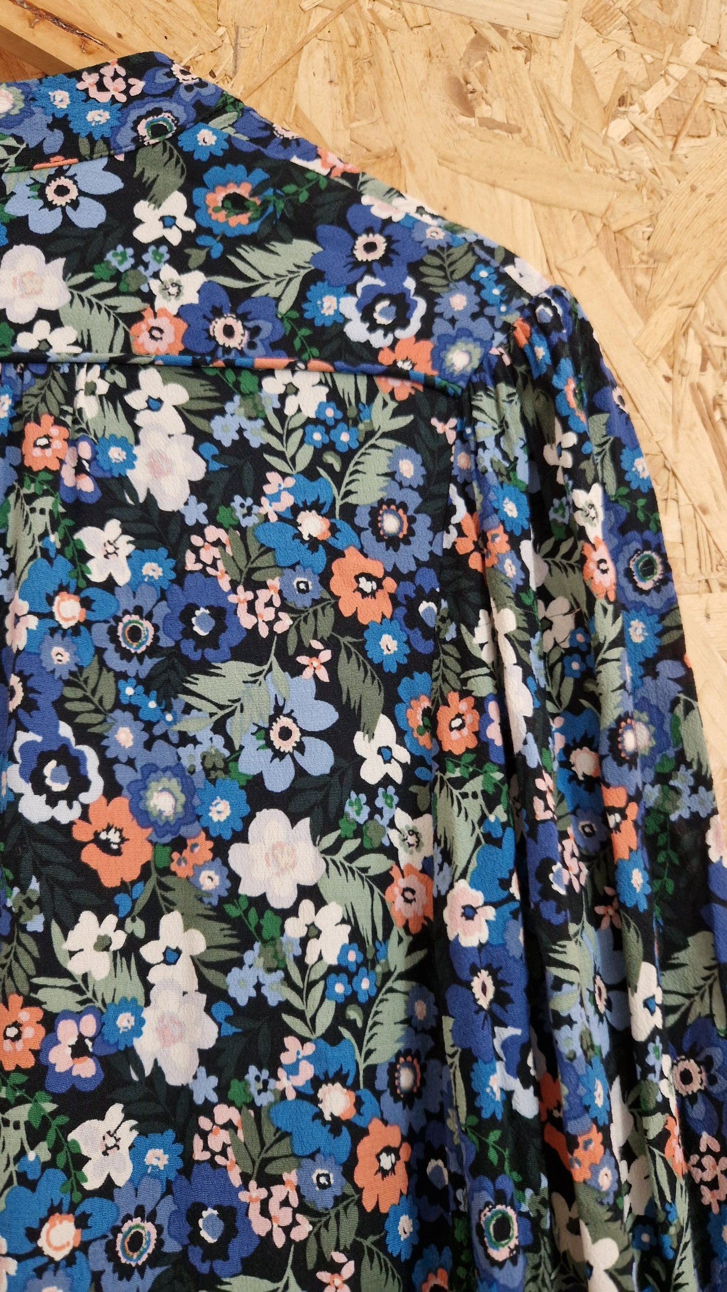Preloved AND/ OR Collarless Printed Dress with Hem Frill Size 10