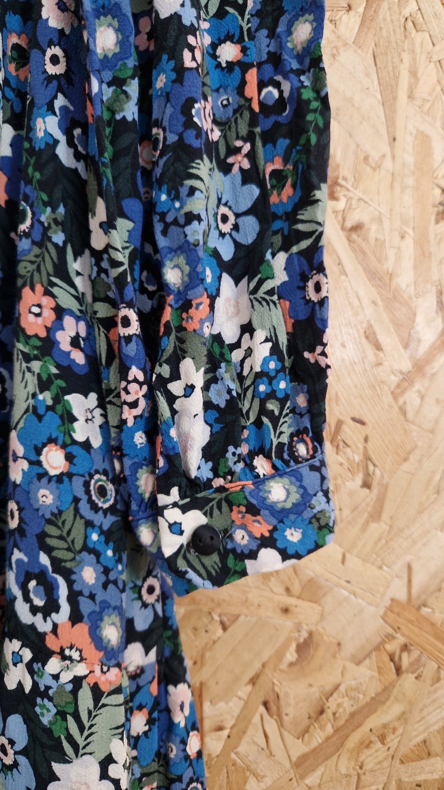 Preloved AND/ OR Collarless Printed Dress with Hem Frill Size 10