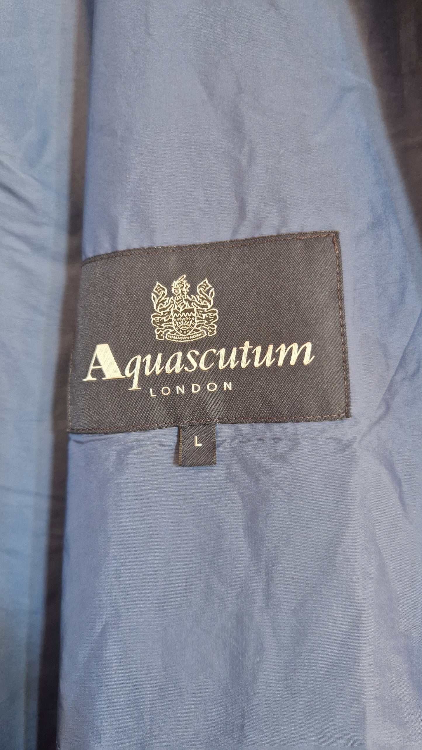 Preloved Aquascutum Pack A Mac Size Large