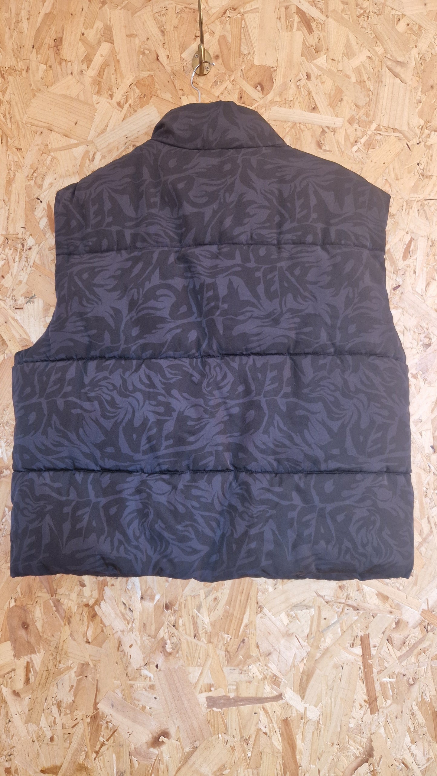 Preloved H&M x No Fear Printed Gilet Size Medium