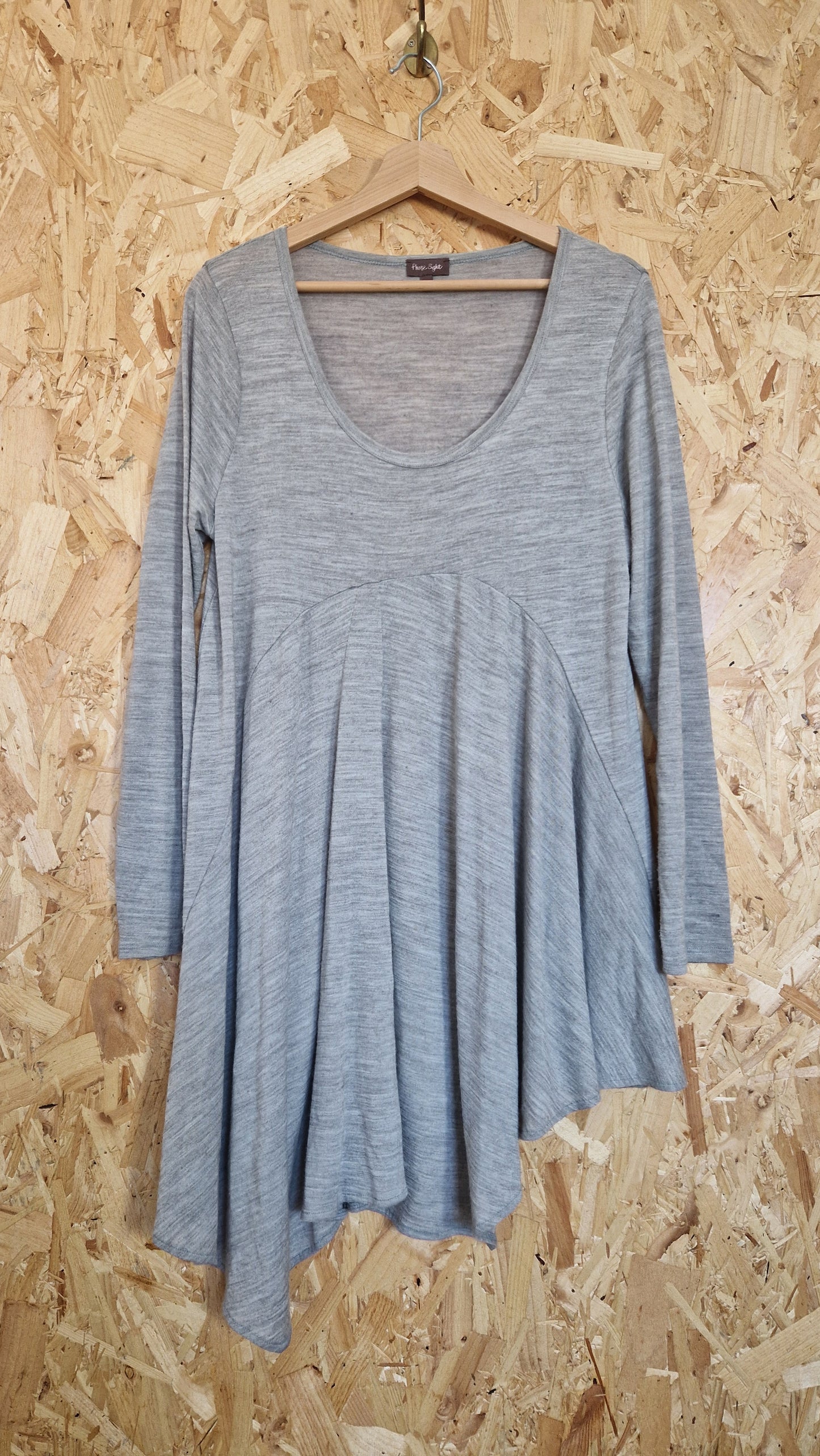 Preloved Phase Eight Long Sleeve Asymmetric Hem Empire Line Top Size 16