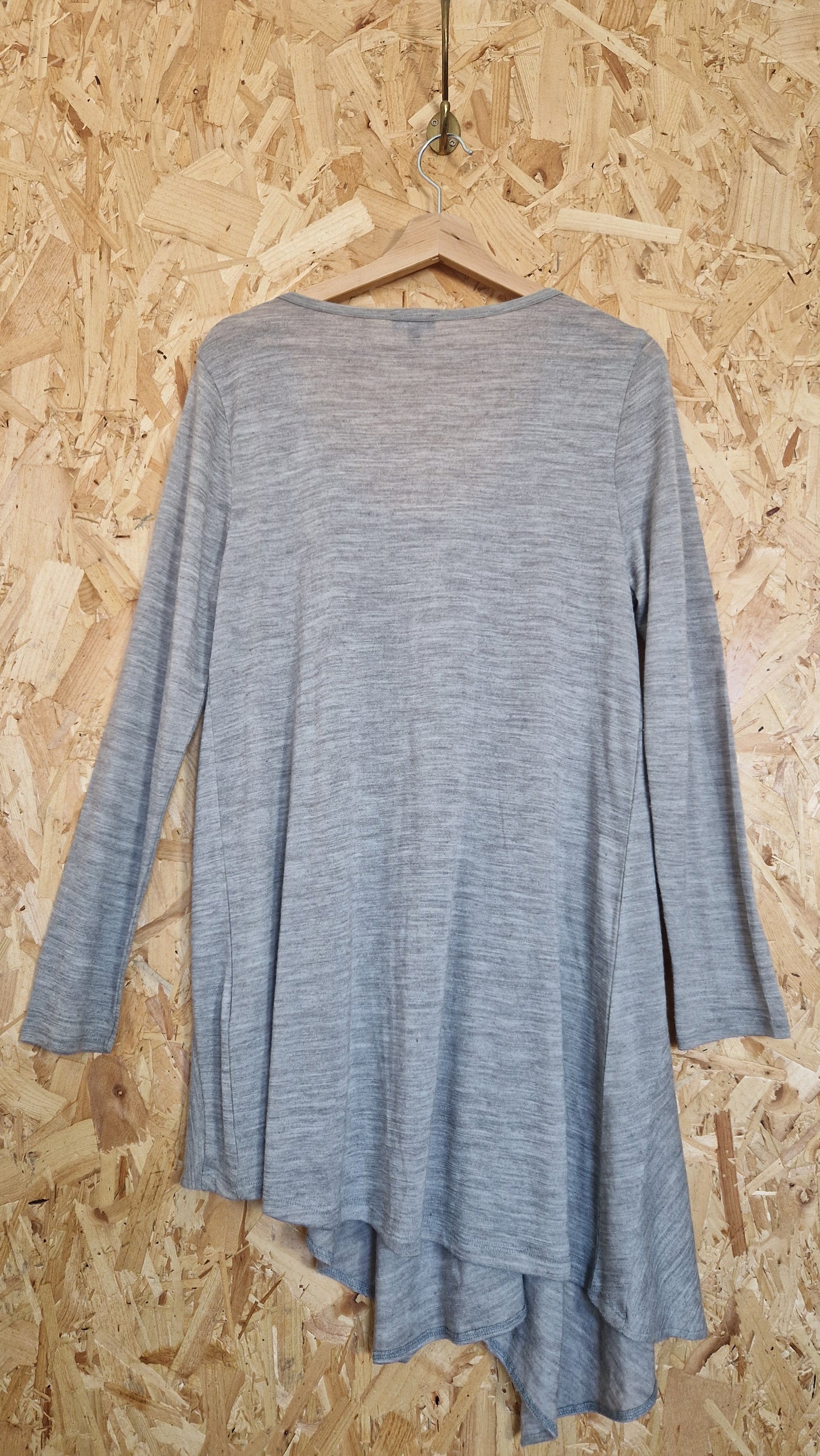 Preloved Phase Eight Long Sleeve Asymmetric Hem Empire Line Top Size 16