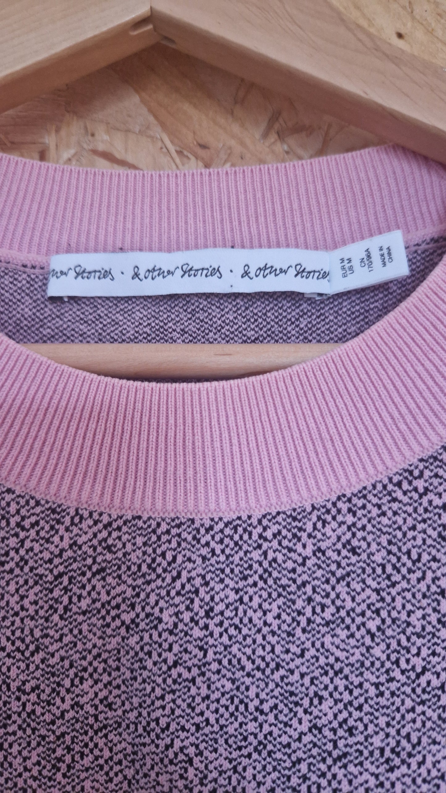 Preloved & Other Stories Cropped Speckled Coloured Sweatshirt Size Medium