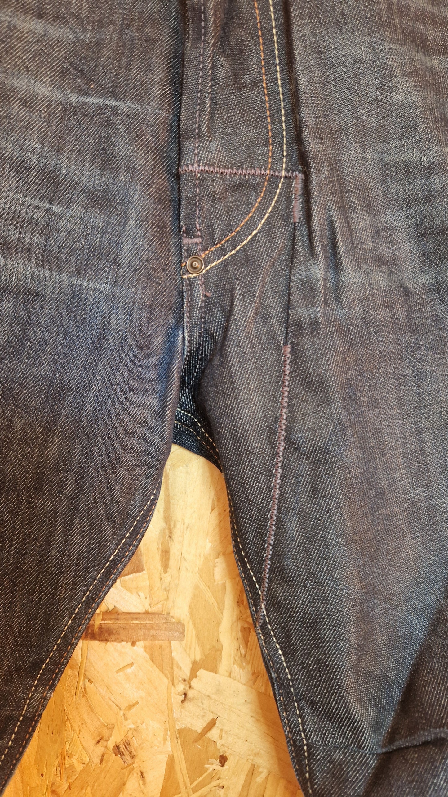 Preloved Diesel Narrot Jeans Waist Size 32 Leg Length 30