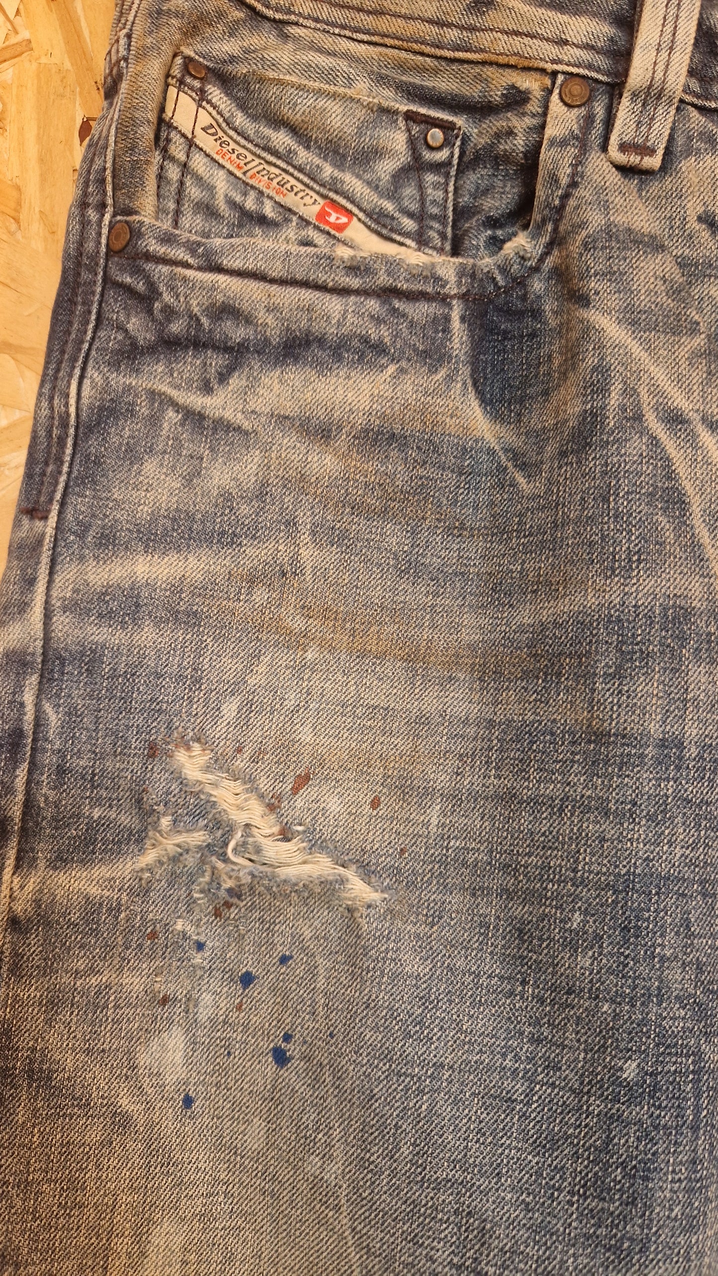 Diesel Larkee Jeans Sample - Unique Distressing & Details Waist Size 32 Leg Length 32