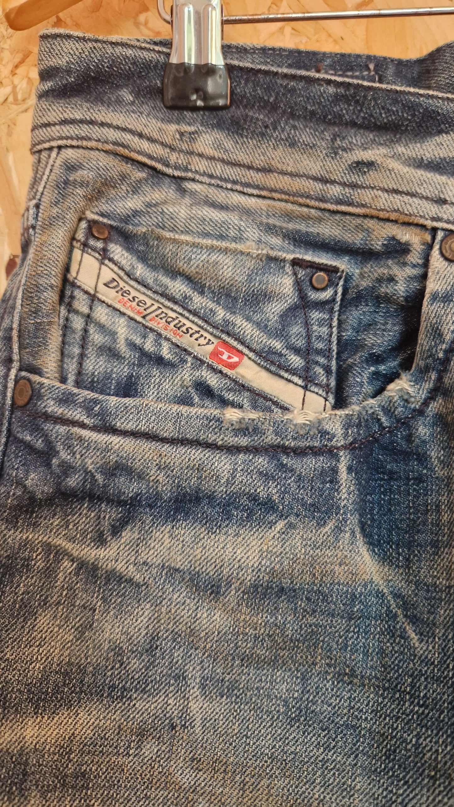 Diesel Larkee Jeans Sample - Unique Distressing & Details Waist Size 32 Leg Length 32