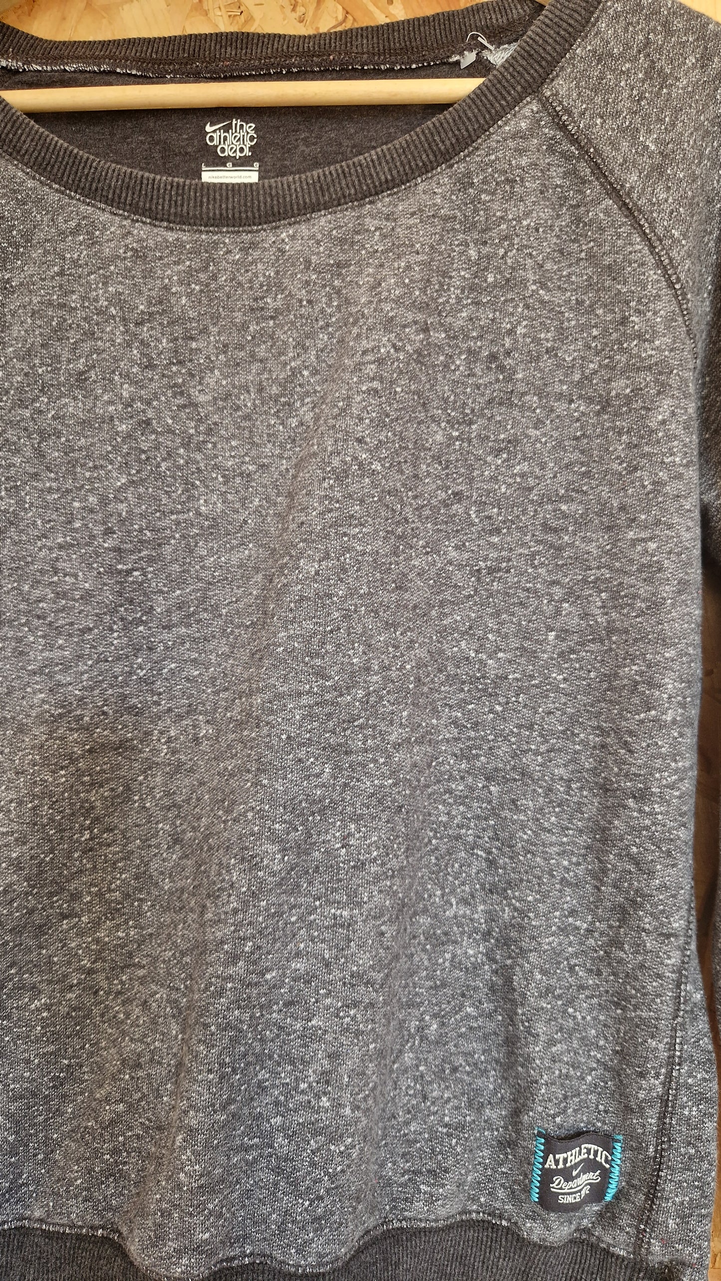 Preloved Nike Long Sleeve Ragglan Sleeve Sweatshirt Size Large