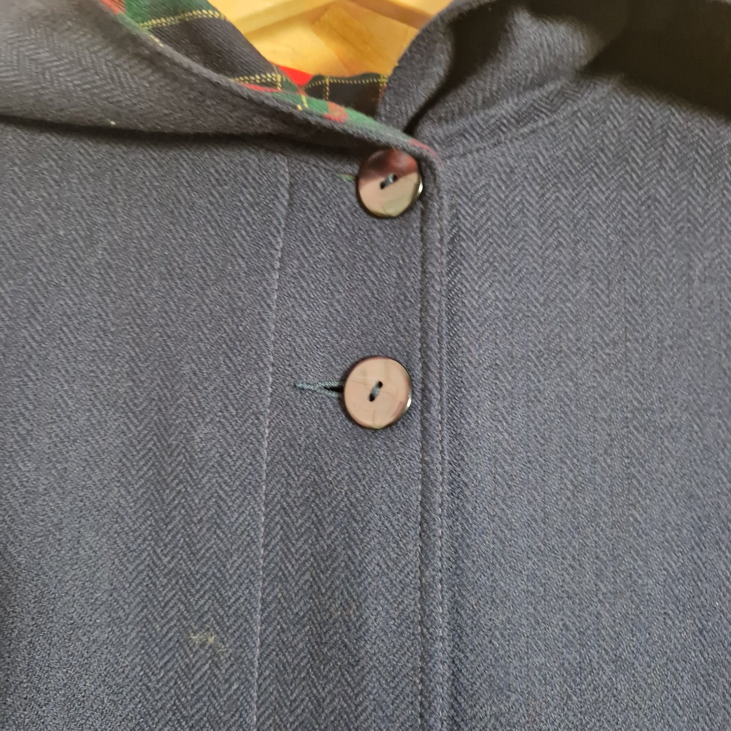 Preloved Avoca 'Red Hiding Style' Hooded Wool Coat Size Medium