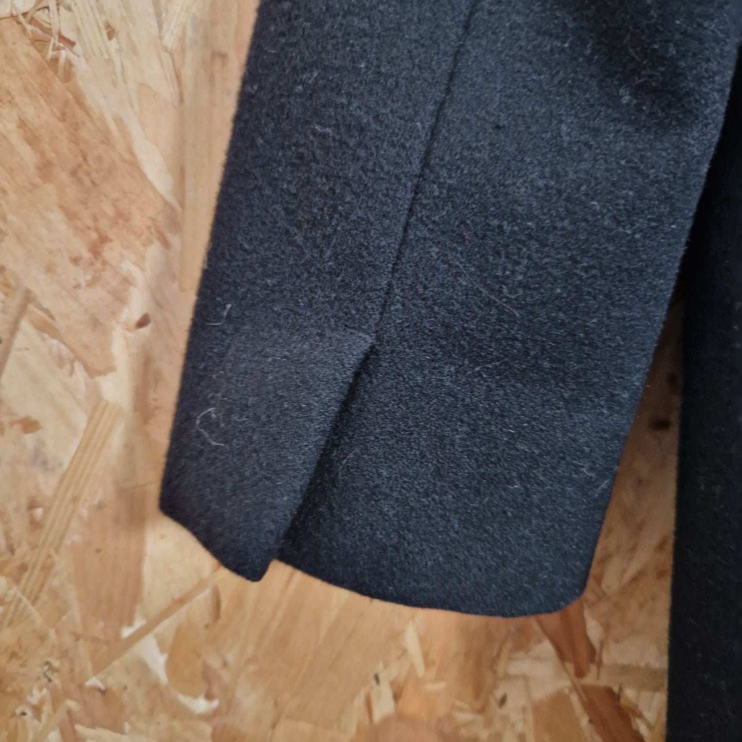 Preloved JW Anderson x Uniqlo Wool Crombie Coat Size Small