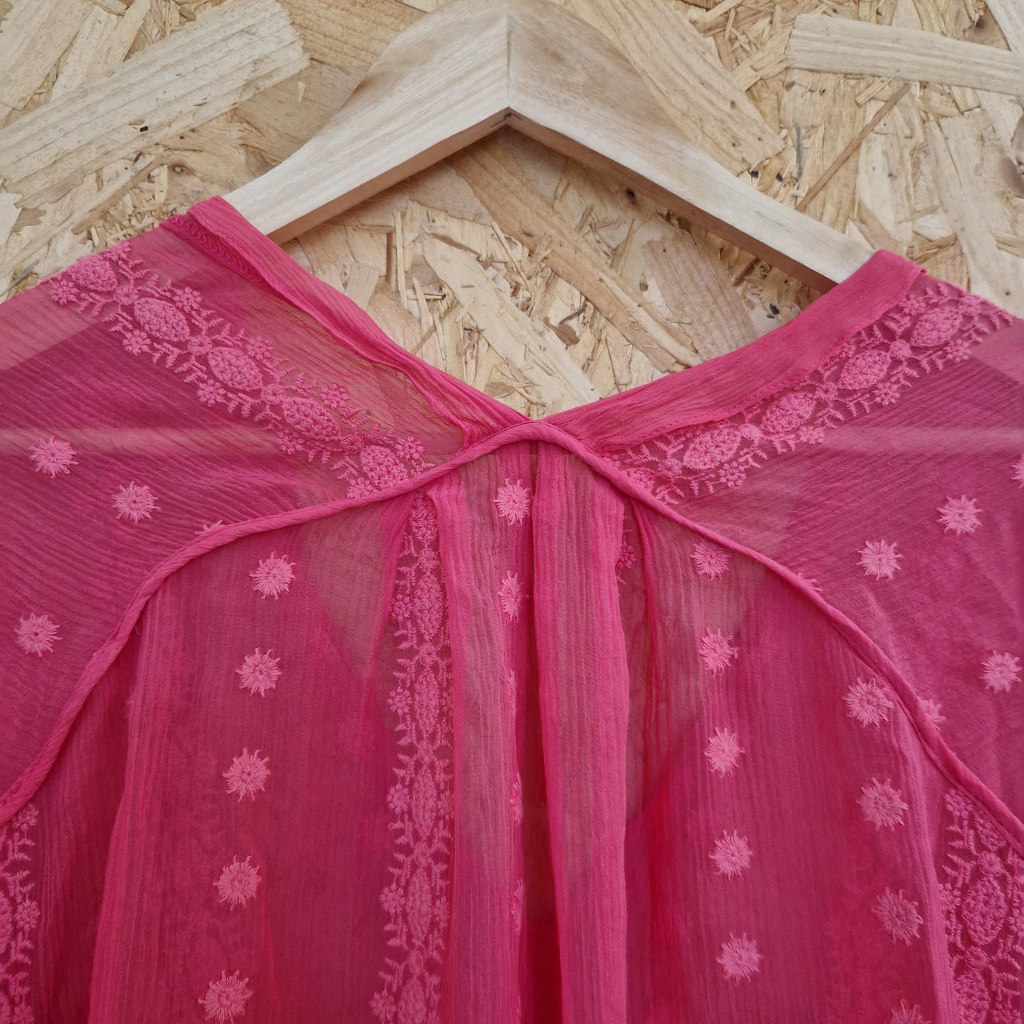 Preloved Zoa New York Embroidered Chiffon Short Sleeve Blouse Size XSmall