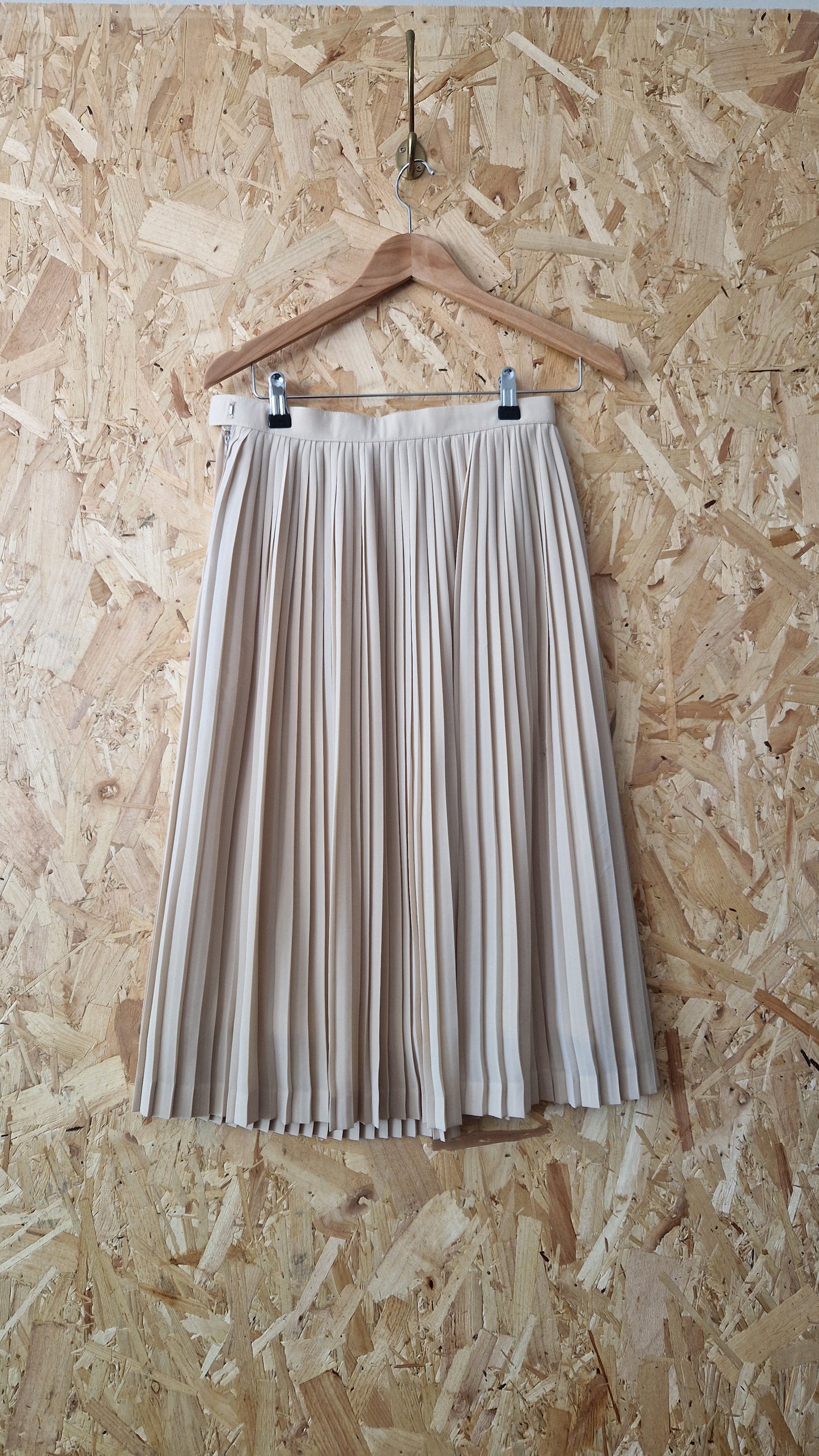 Preloved Parisienne Pleated Skirt Size 12