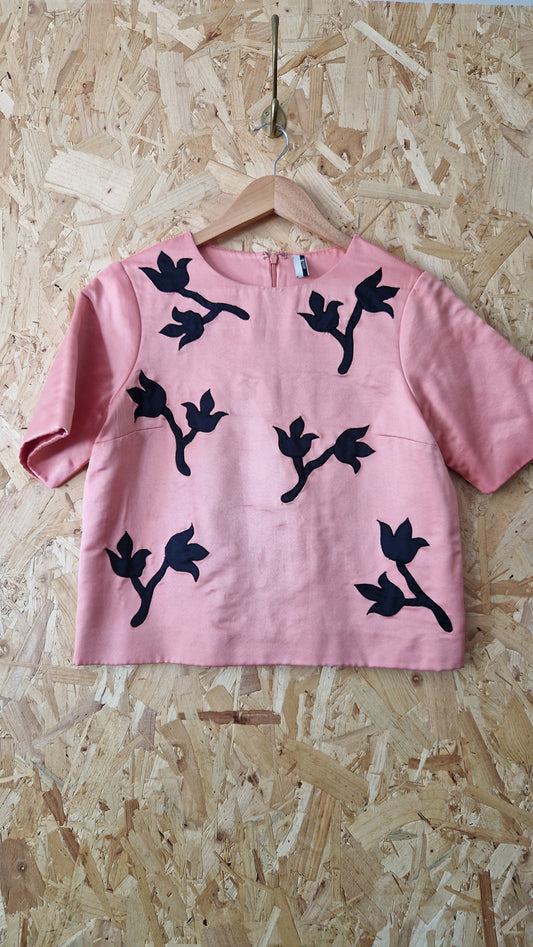 Preloved Topshop Short Sleeve Heavy Matt Satin Top with Appliqué Pattern Size 10