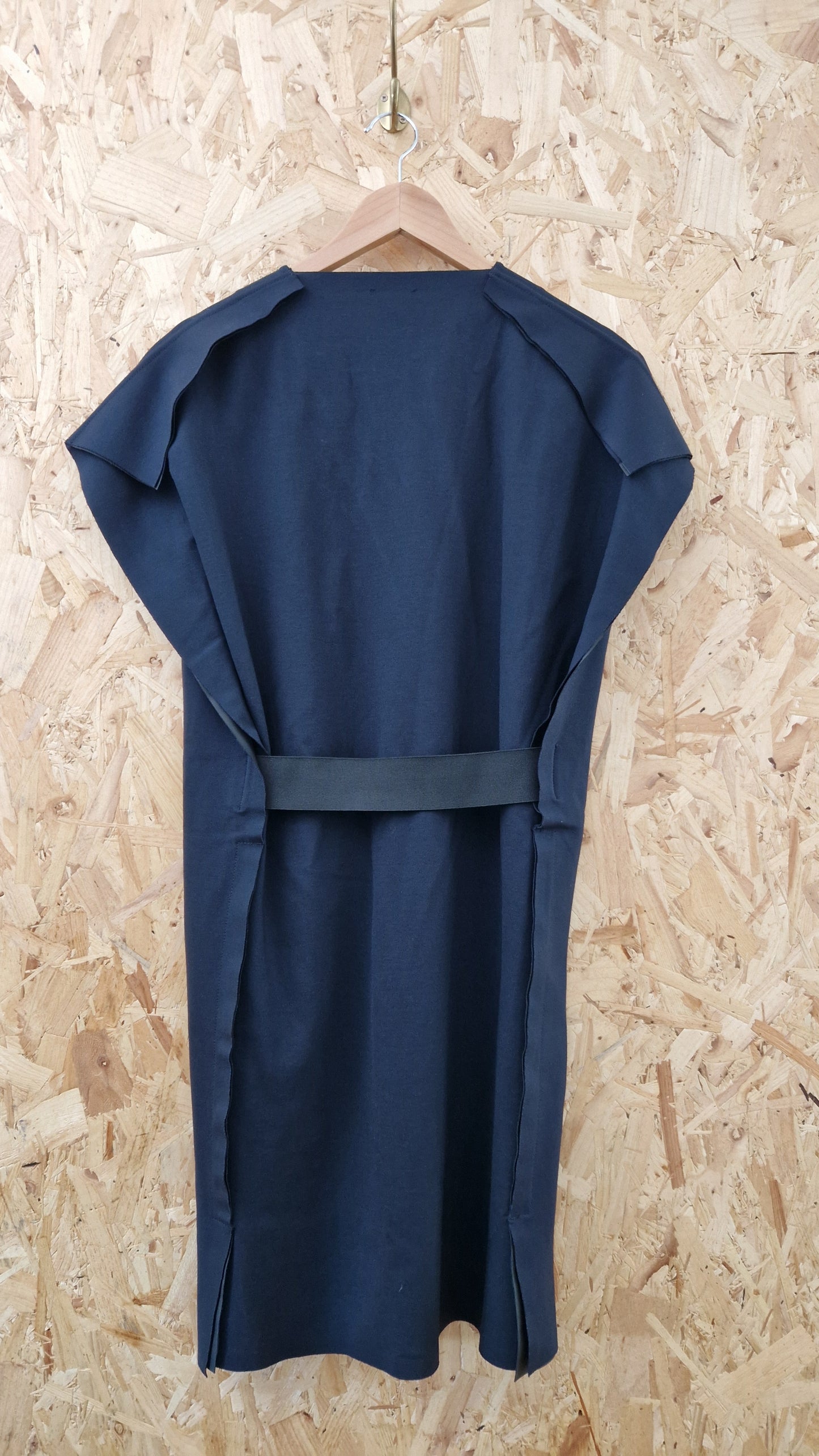 Preloved Cos V-Neck Dress with Elastic Back Belt Size Medium