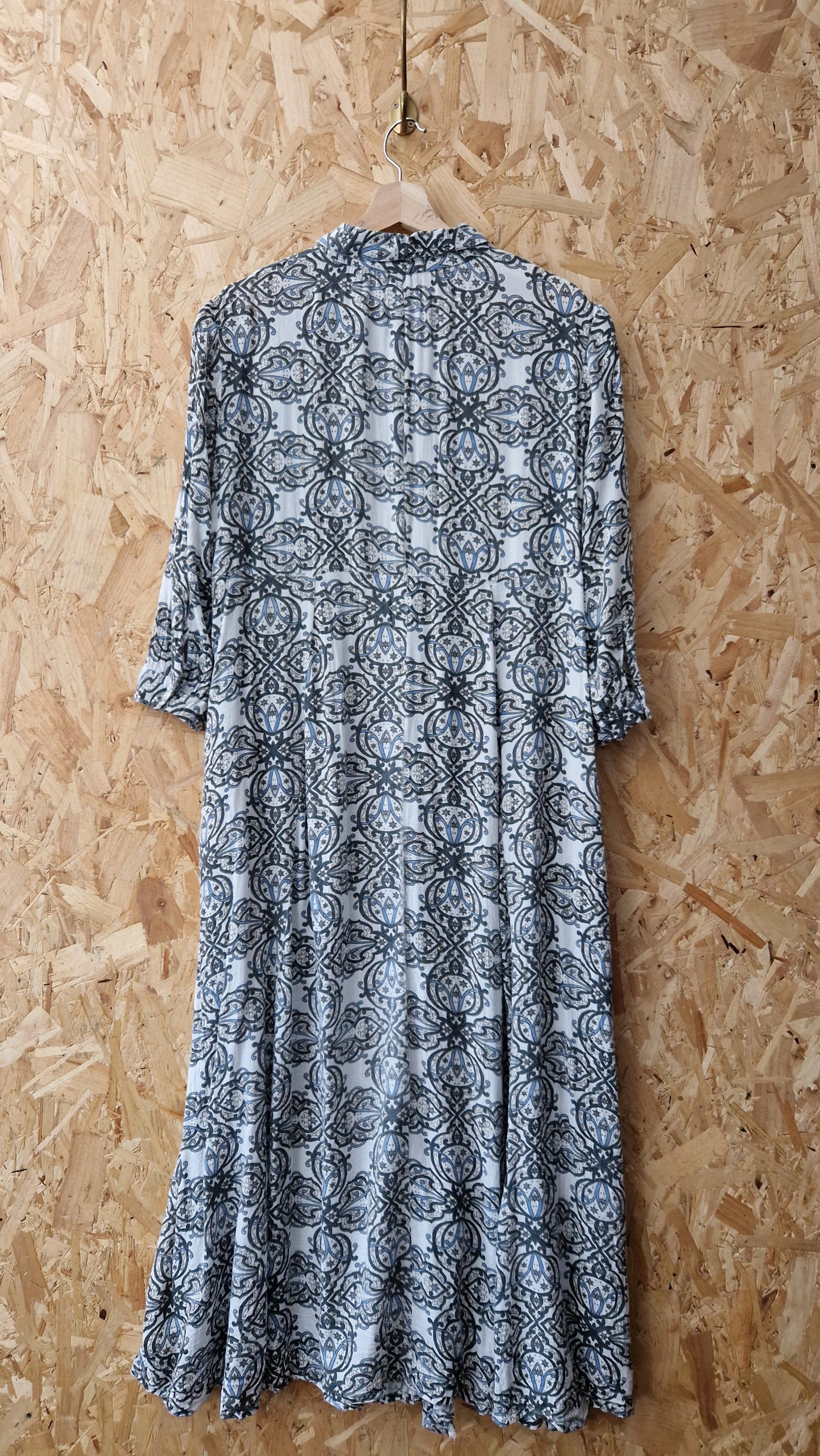 Preloved Achilleas Three Quarter Sleeve Printed Shirtdress Size Large