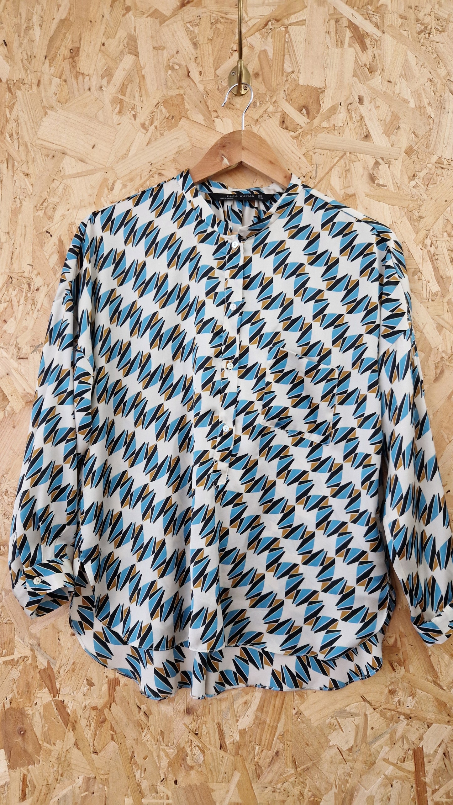Preloved Zara Three Quarter Sleeve & Placket Printed Blouse Size Small