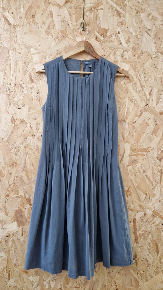 Preloved GAP Pleat Detail Sleeveless Dress with Belt Size 10