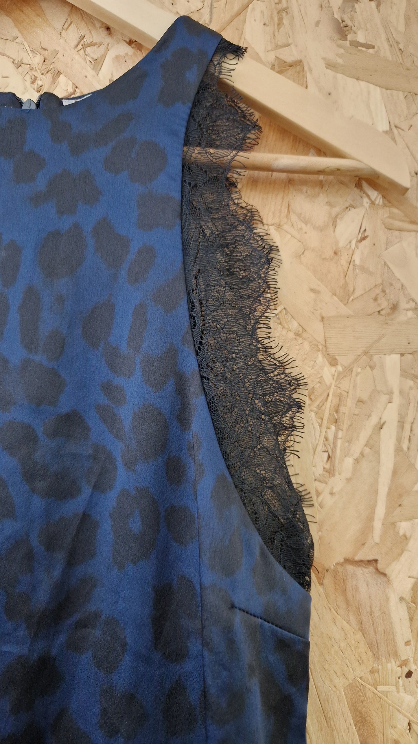 Preloved Zara Sleeveless Animal Print Dress with Lace Trim Size Medium
