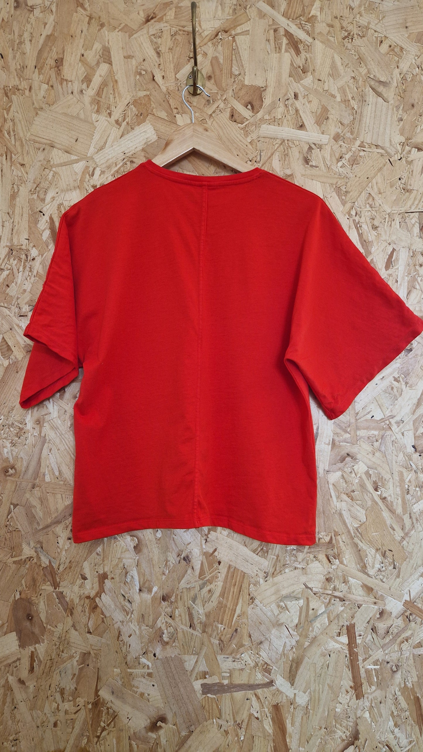 Preloved Hush Batwing T-Shirt Size Small/ Medium