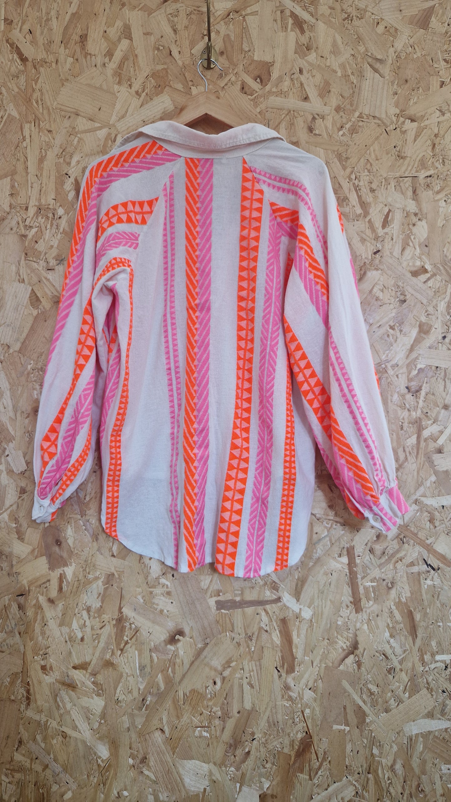 Preloved Bebou Open Neck Jacquard Pattern Blouse One Size