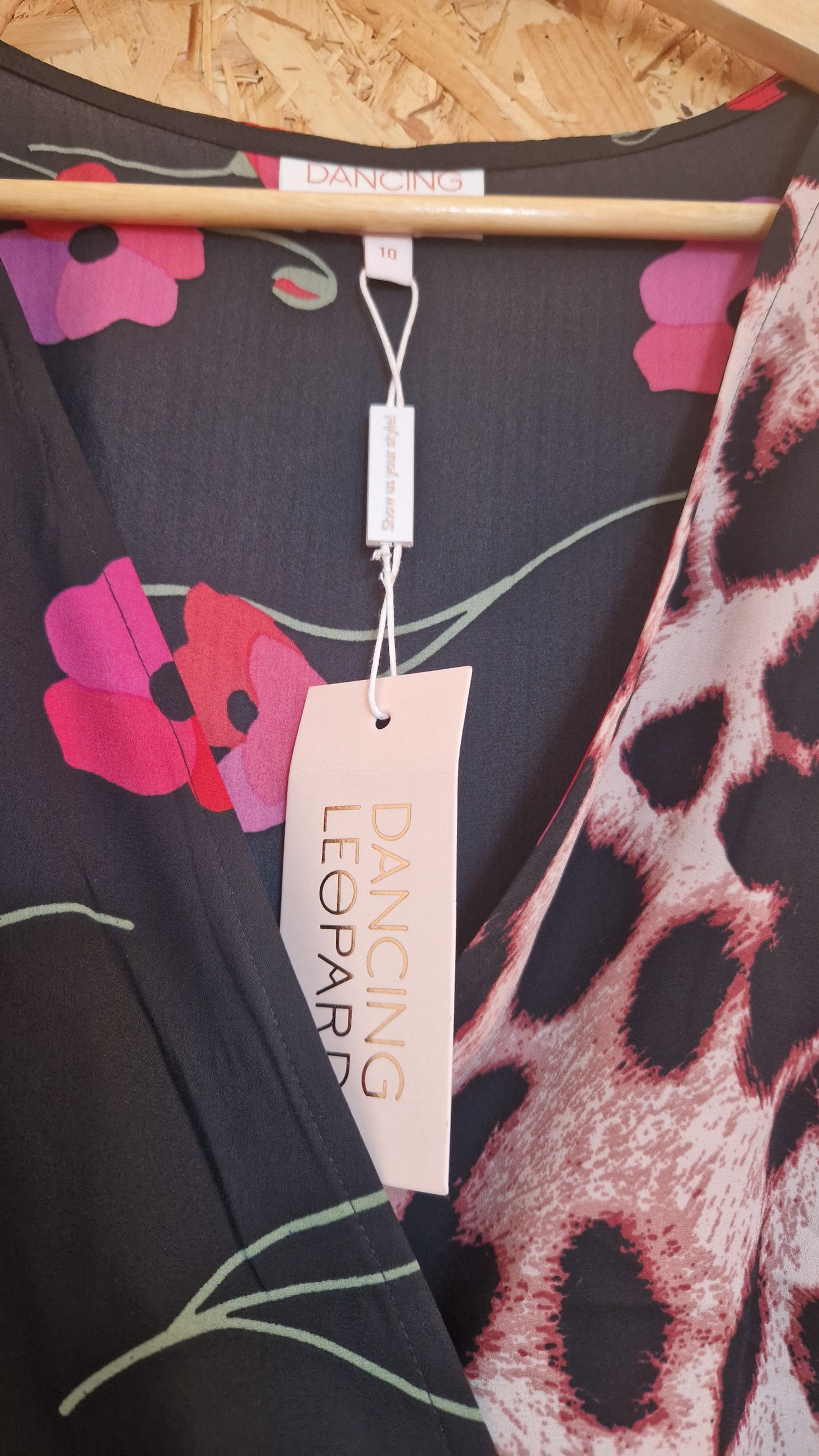 Brand New Dancing Leopard Mixed Print Short Sleeve Wrap Dress Size 10