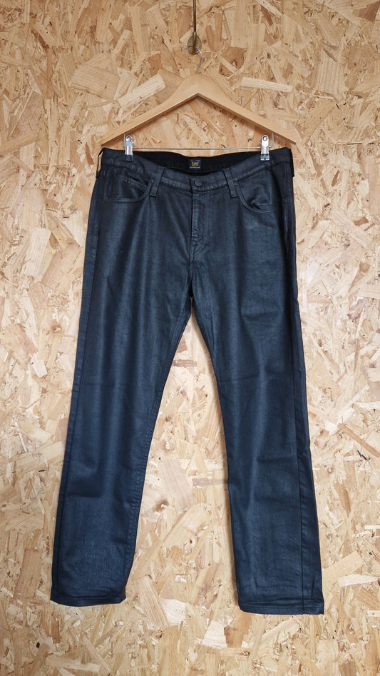 Preloved Lee Coated Black Arvin Jeans Waist Size 33 Leg Length 32