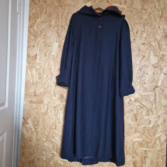 Preloved Avoca 'Red Hiding Style' Hooded Wool Coat Size Medium