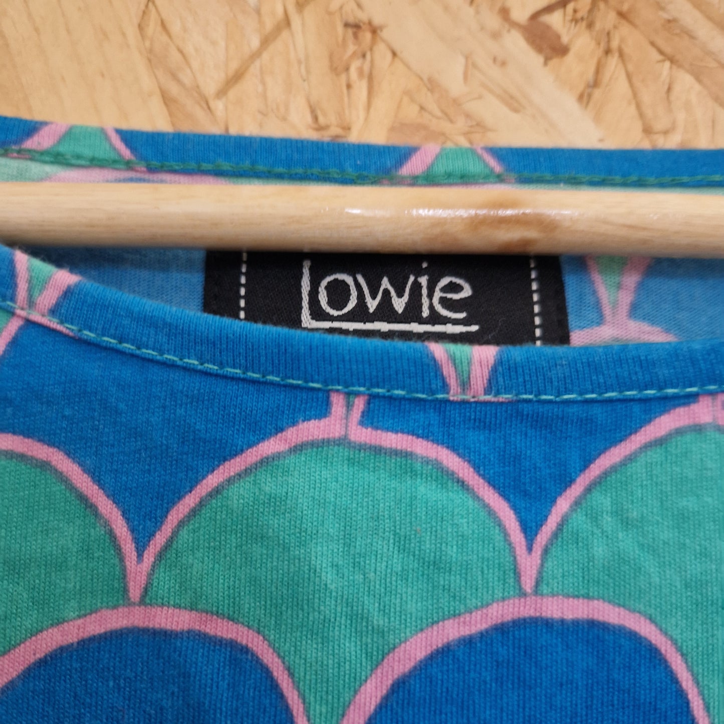 Preloved Lowie Geometric Boxy Cropped T-shirt Size Large