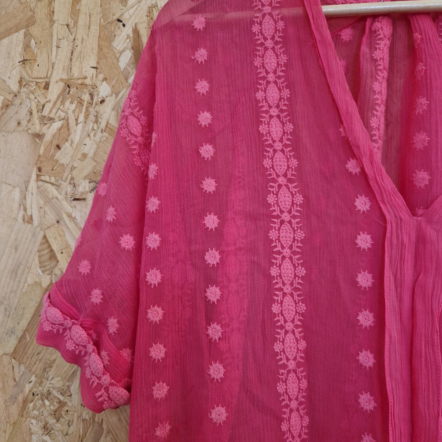 Preloved Zoa New York Embroidered  Chiffon Short Sleeve Blouse Size XSmall