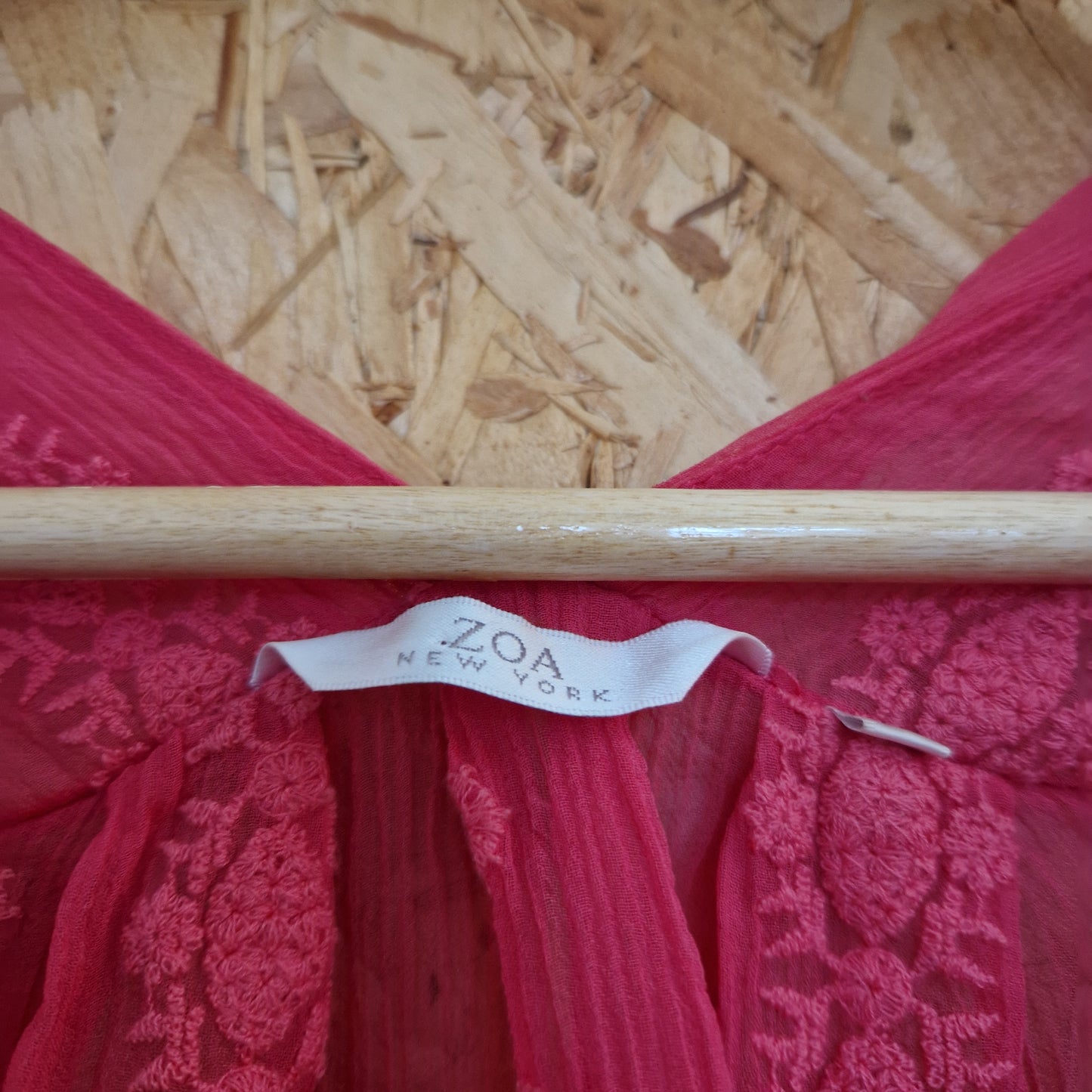 Preloved Zoa New York Embroidered  Chiffon Short Sleeve Blouse Size XSmall