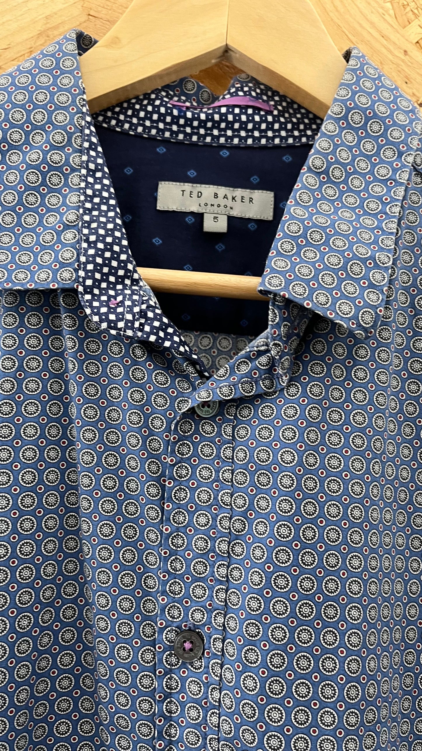 Preloved Ted Baker Long Sleeve Geo Print Shirt Size XLarge/ 5